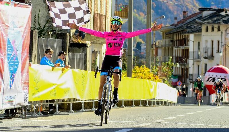 Giacomo Serangeli Vince A Cantoira E Blinda La Maglia Rosa Del Giro D